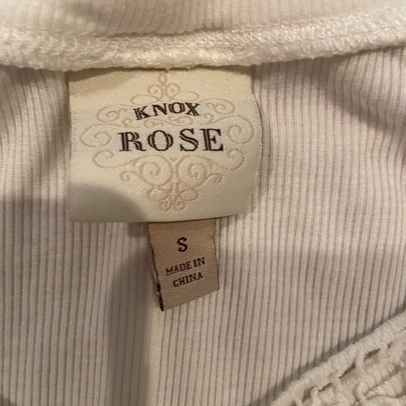 Knox Rose Top - Picture 2 of 3